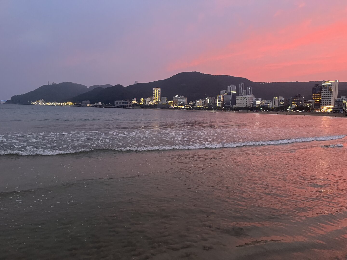 Last evening on Songjeong Beach